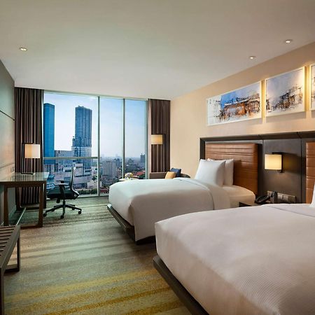 Hotel Doubletree By Hilton Surabaja Zewnętrze zdjęcie
