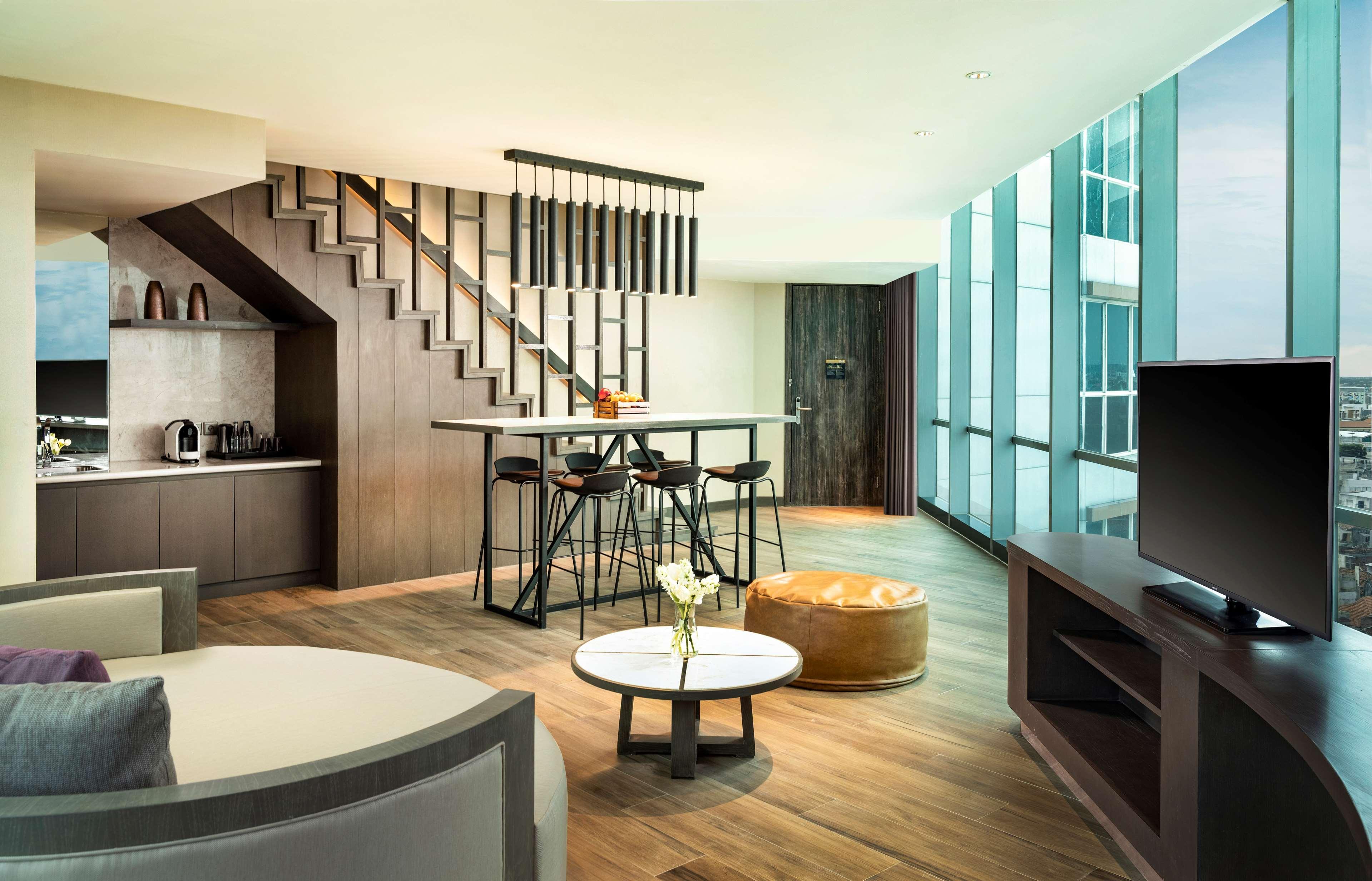 Hotel Doubletree By Hilton Surabaja Zewnętrze zdjęcie