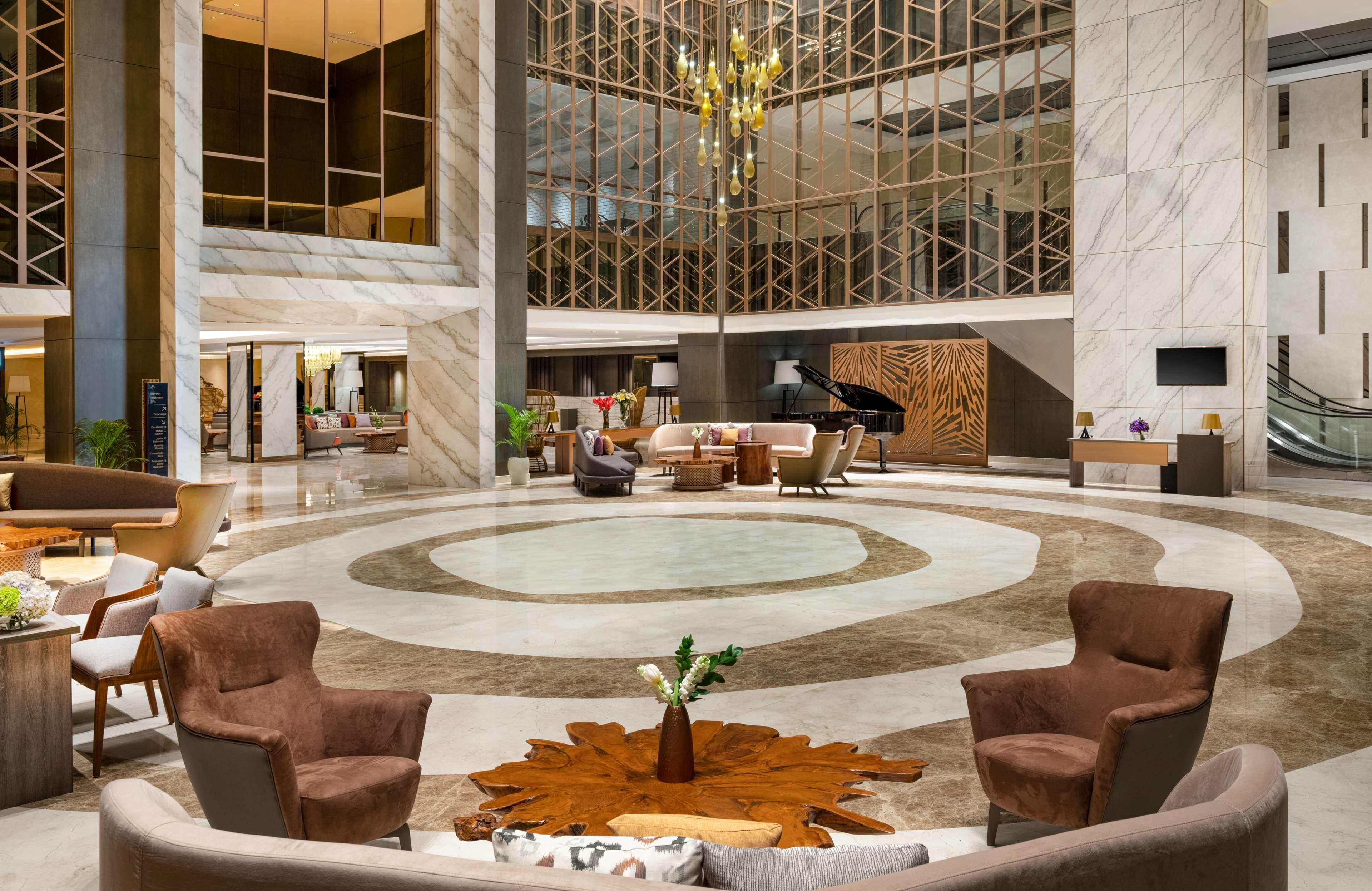 Hotel Doubletree By Hilton Surabaja Zewnętrze zdjęcie