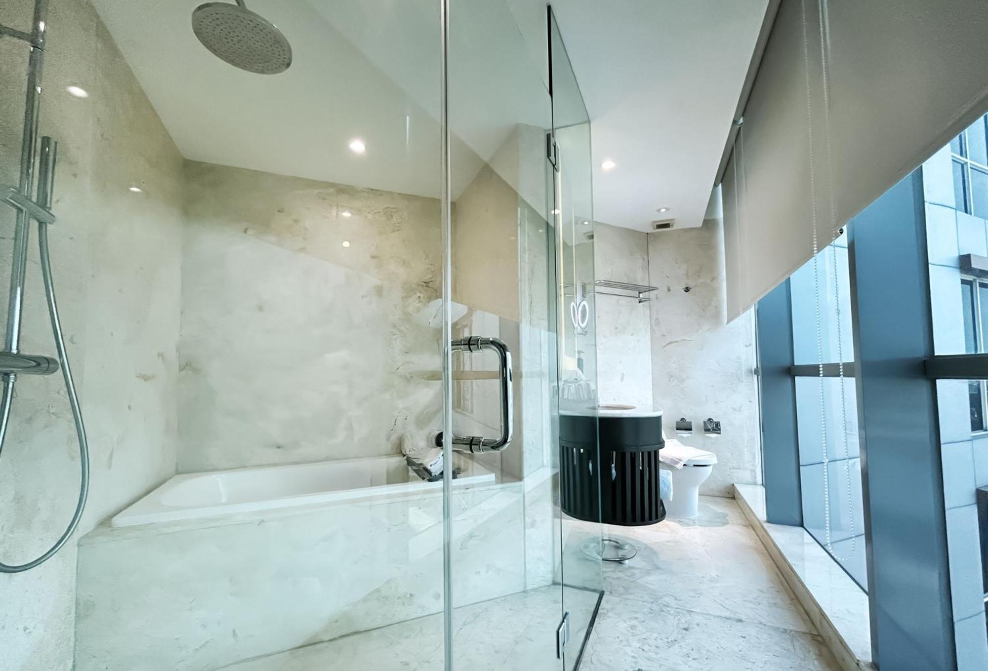 Hotel Doubletree By Hilton Surabaja Zewnętrze zdjęcie